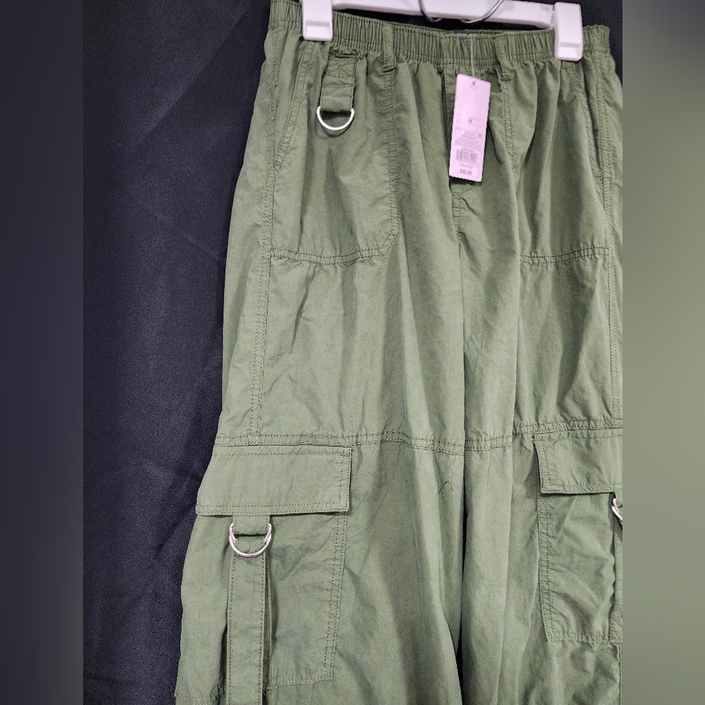 ♦️Green Cargo Pants - Picture 4 of 5